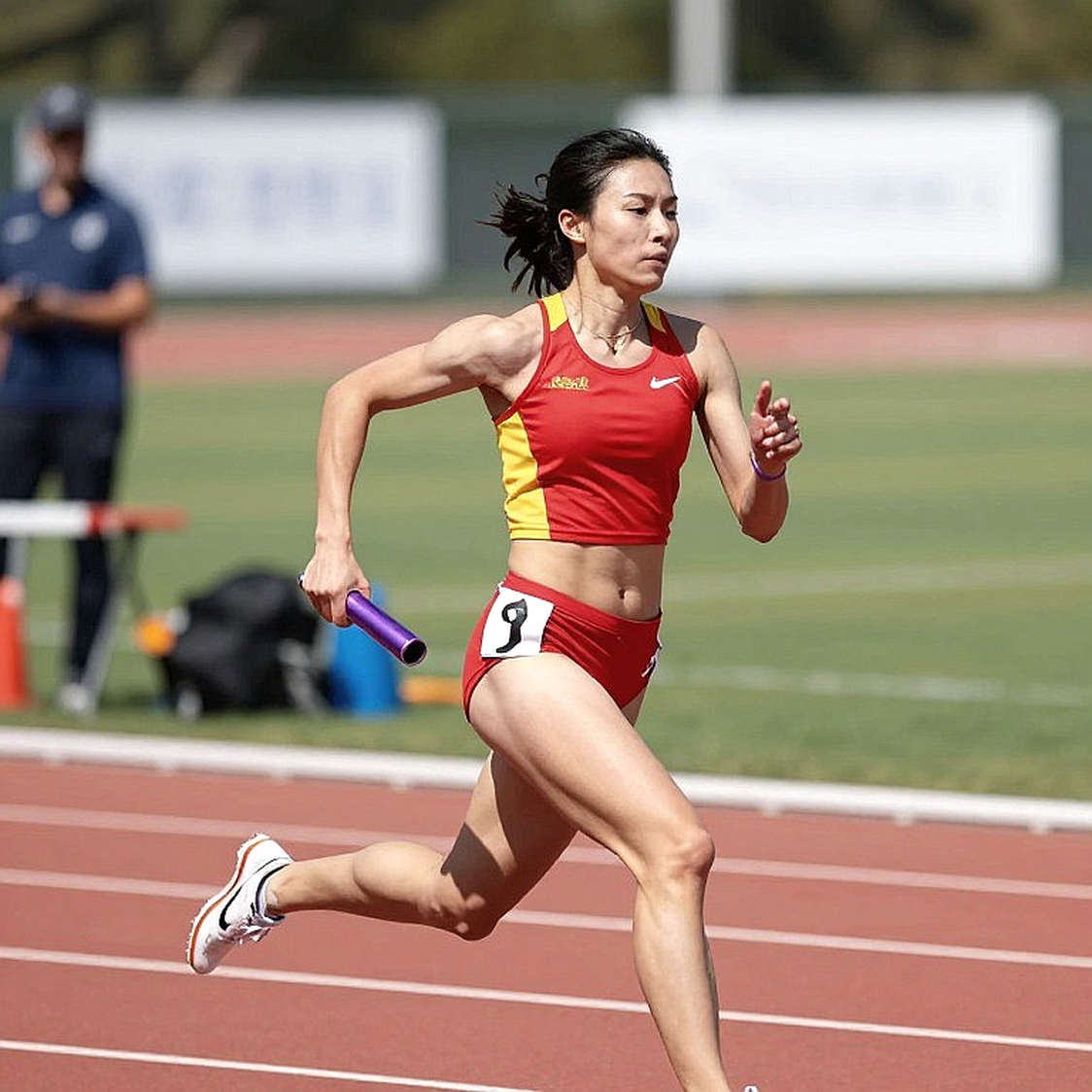 Kipchoge phá kỷ lục đường chạy Melbourne ở tuổi 41: chiến thắng là thật, còn đỉnh cao thì không