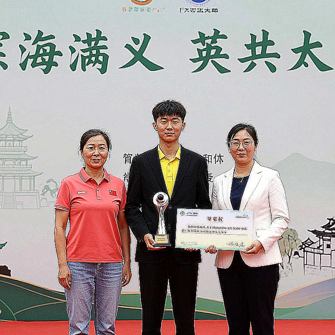 Đằng sau dòng tít "Carlsen hạ Vachier-Lagrave": Một khóa học 60 phút và con Voi không ai kiểm chứng