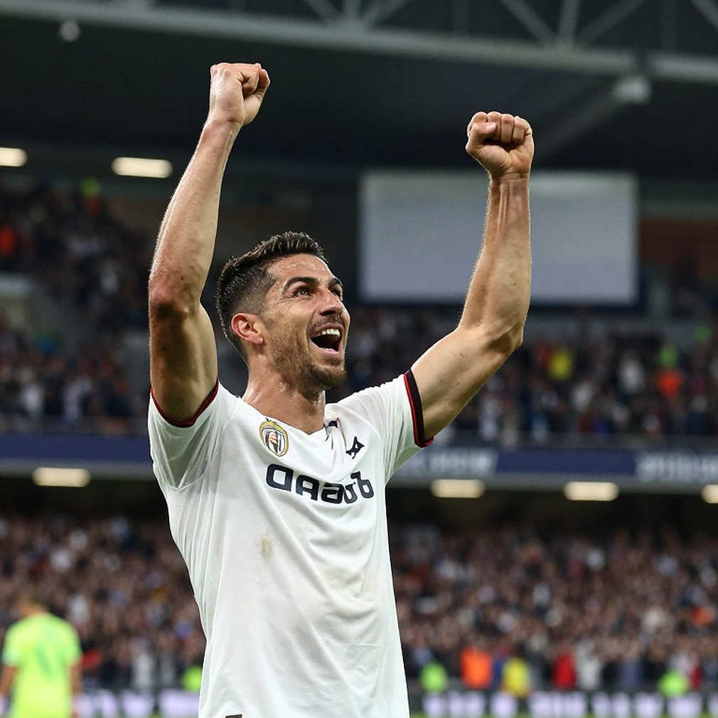 Liverpool chưa trao hợp đồng mới cho Mac Allister: 'Rất buồn' nhưng đằng sau là một kế hoạch chiến thuật Liverpool chưa trao hợp đồng mới cho Mac Allister: 'Rất buồn' nhưng đằng sau là một kế hoạch chiến thuật