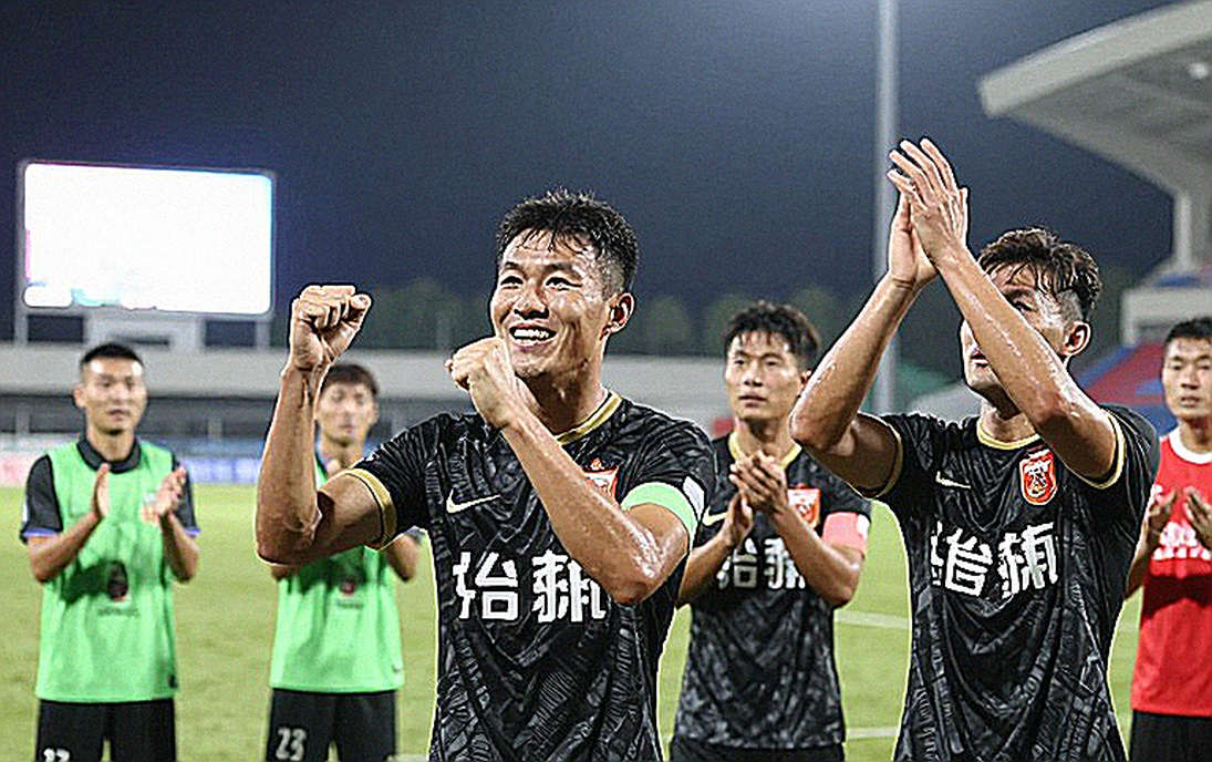 Phí lót tay và lỗ hổng kiểm toán của V.League: cuộc chuyển nhượng không ai nhìn thấy Phí lót tay và lỗ hổng kiểm toán của V.League: cuộc chuyển nhượng không ai nhìn thấy