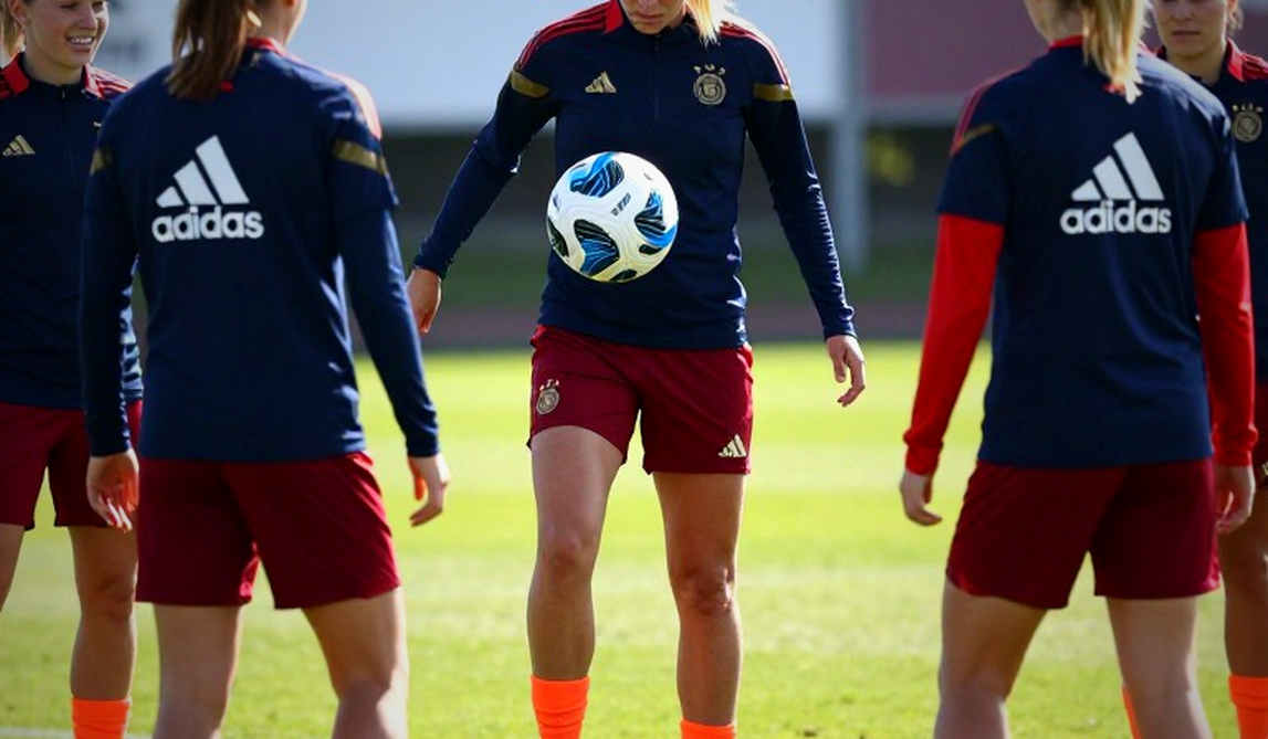 Trent Alexander-Arnold ở trung tuyến Bernabéu: bản vá khẩn cấp và giới hạn đã lộ ra Trent Alexander-Arnold ở trung tuyến Bernabéu: bản vá khẩn cấp và giới hạn đã lộ ra
